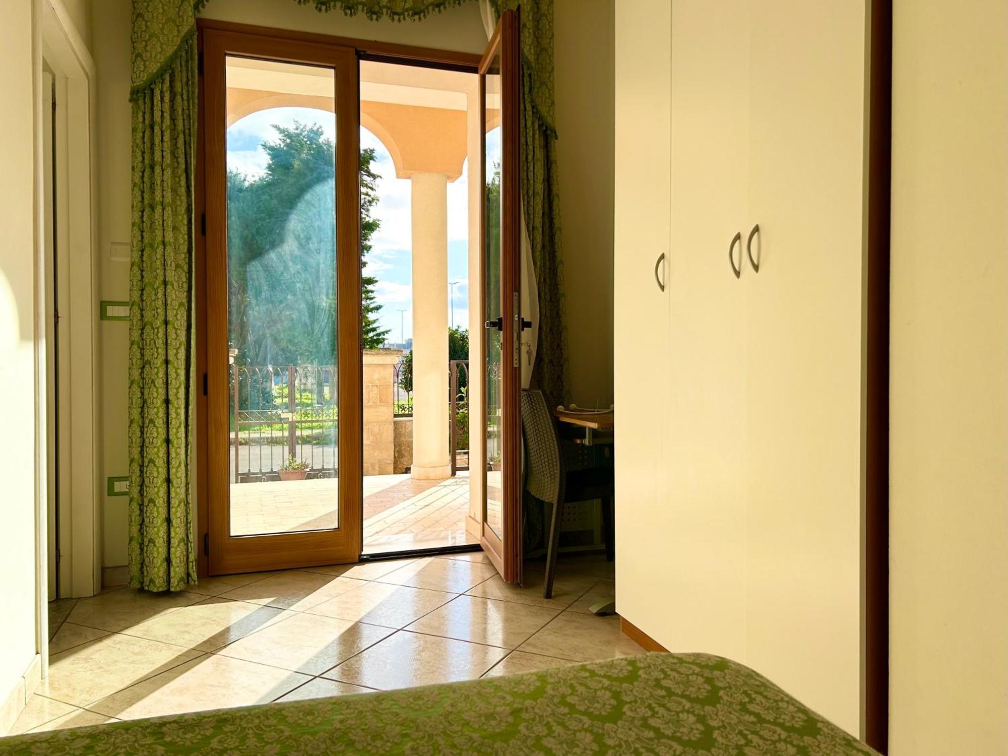 Hotel Costa Caffe Salve Esterno foto
